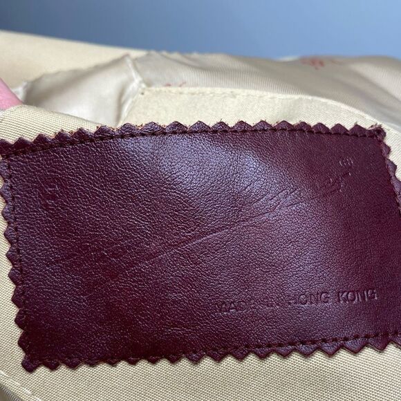 Vintage Etienne Aigner khaki trench coat with cinched waist hoodie and emblem - Picture 10 of 14